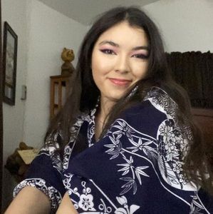 Meet your Posher, Desiree